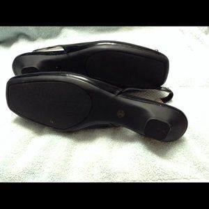 Sling back shoes